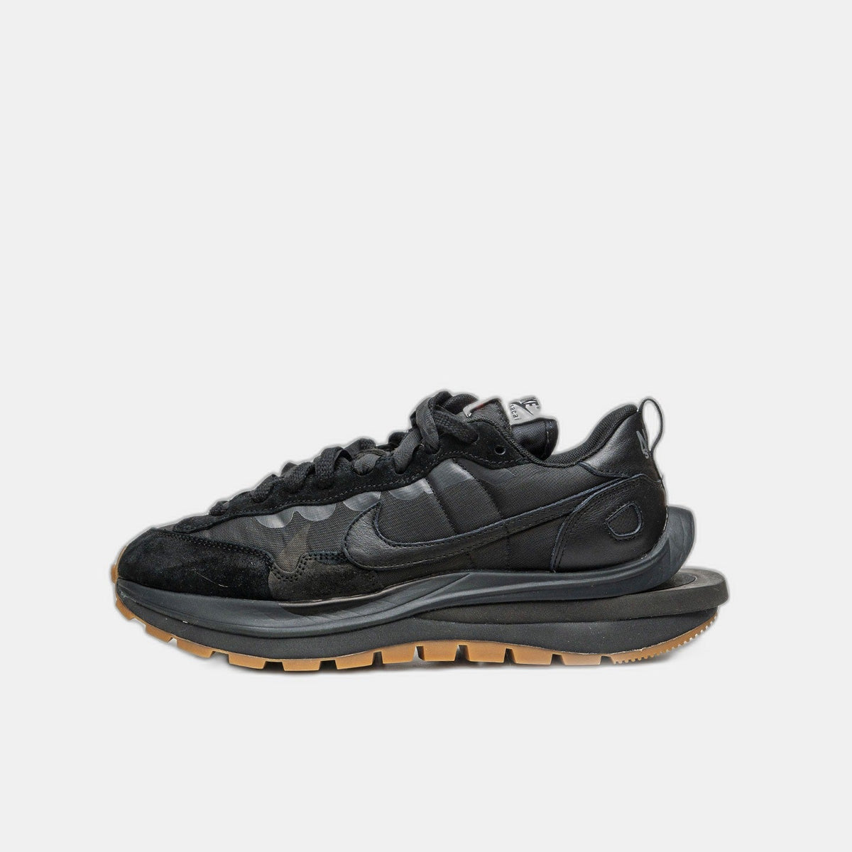 Nike Vaporwaffle Sacai Black Gum
