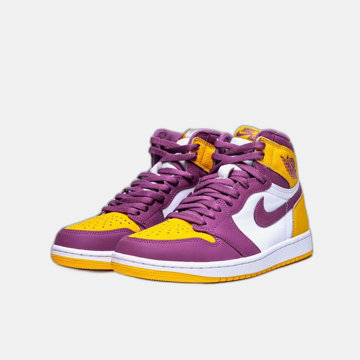 Air Jordan 1 Retro High OG Brotherhood