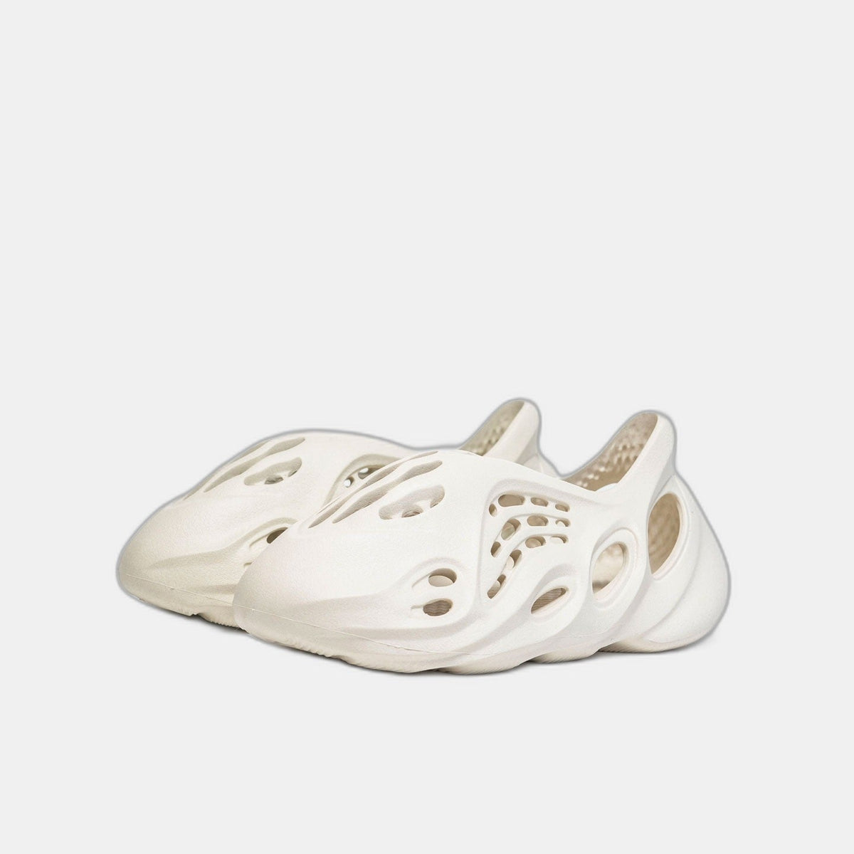 adidas Yeezy Foam RNNR Sand