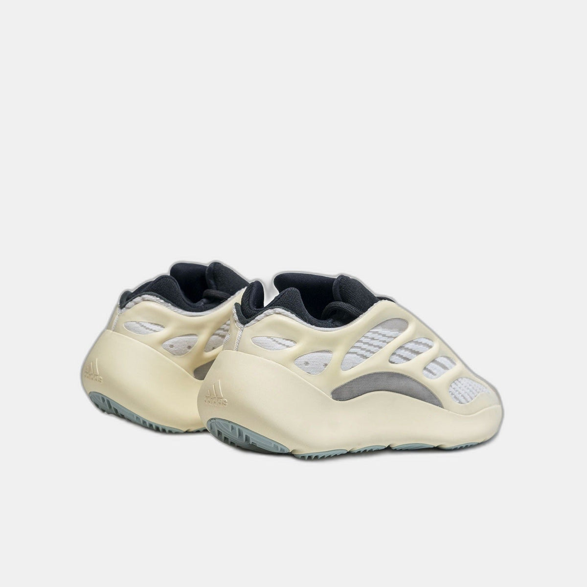 adidas Yeezy 700 V3 Azael (2019/2022/2023)
