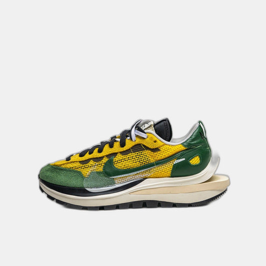 Nike Vaporwaffle sacai Tour Yellow Stadium Green