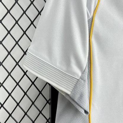 Maillot Real Madrid foot domicile 2025 2026