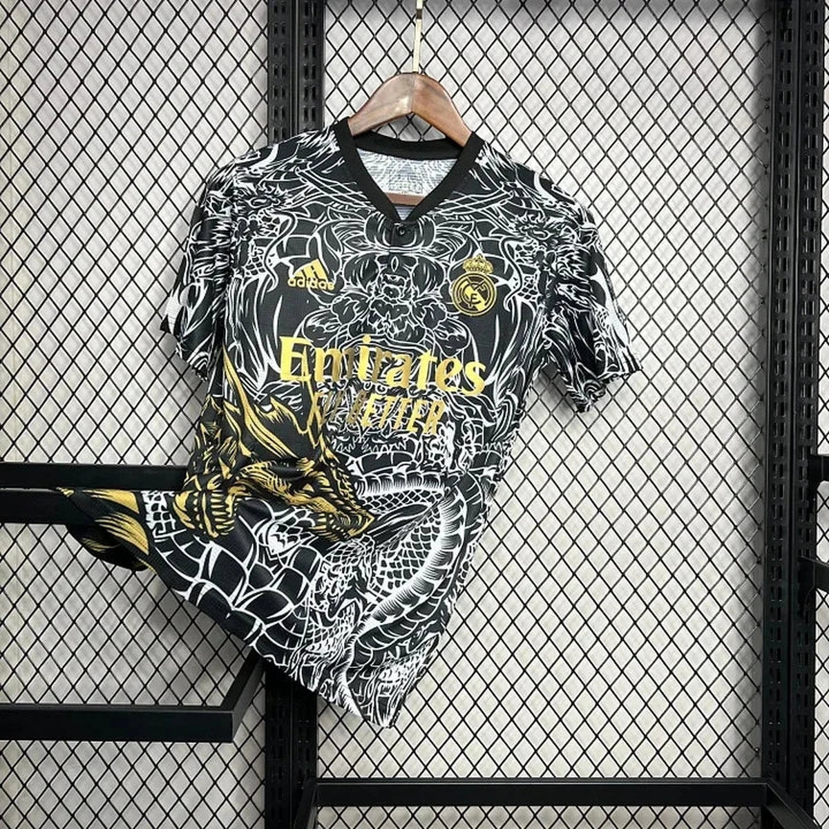 Maillot Real Madrid foot concept 2024 2025