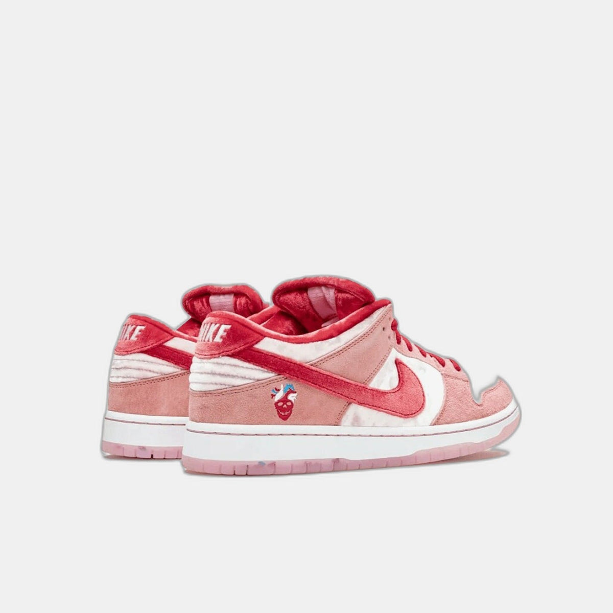 Nike SB Dunk Low StrangeLove Skateboards (Regular Box)
