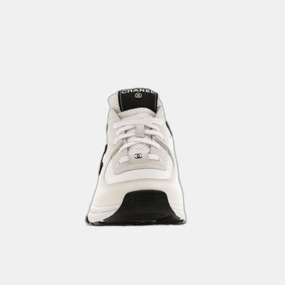Chanel Low daim blanc/noir
