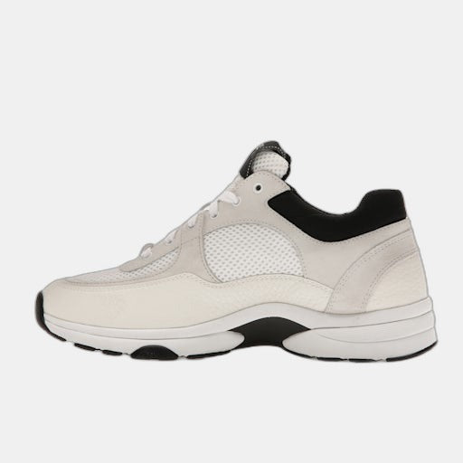 Chanel Low daim blanc/noir