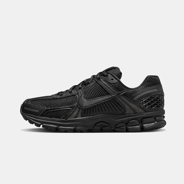 Nike Vomero 5 Triple Black