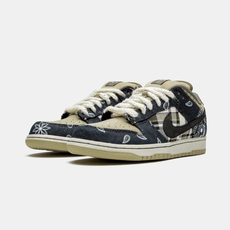SB Dunk Low Travis Scott Nike